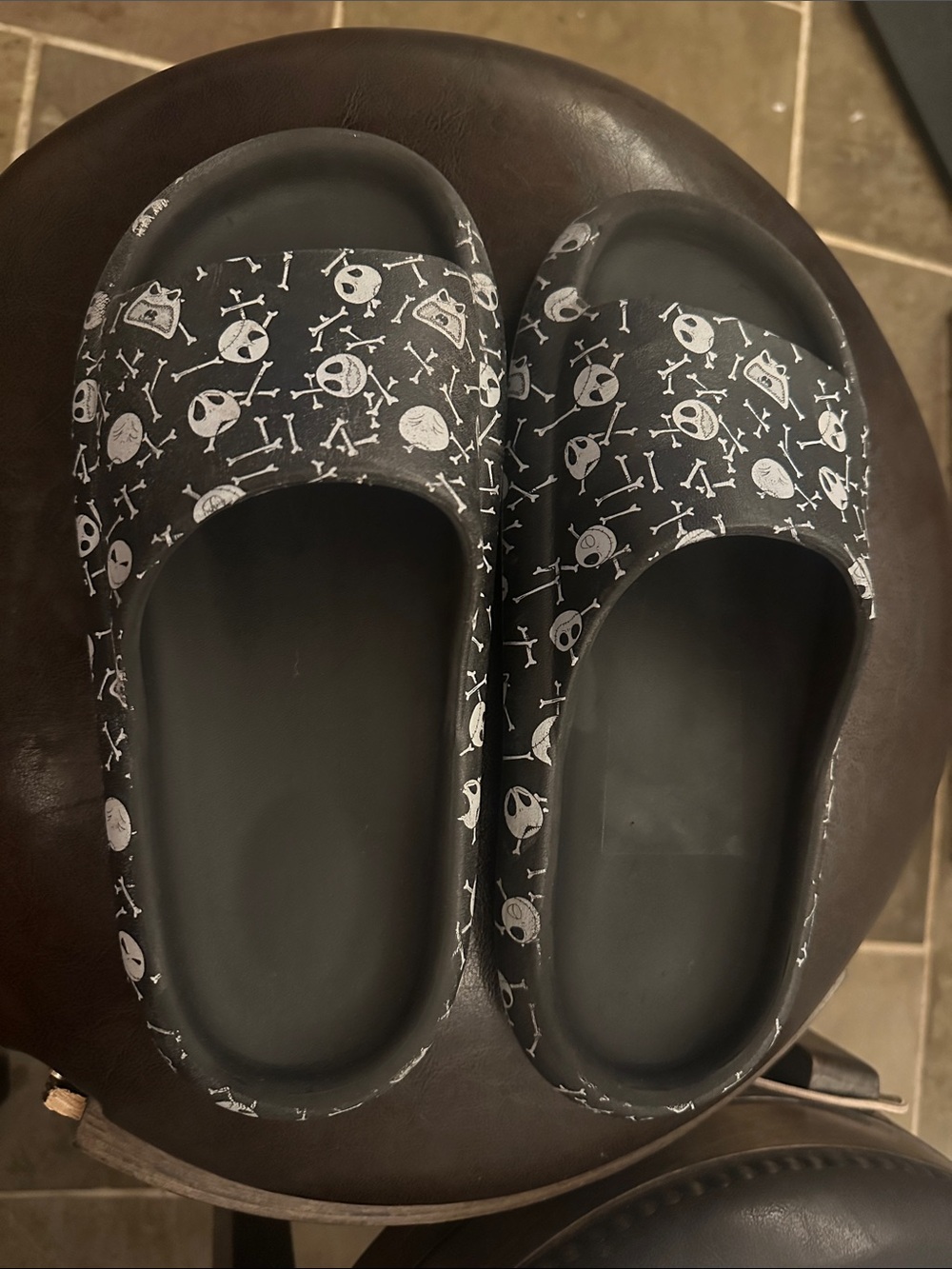 Ground Up Men’s Night Before Christmas slides size 10